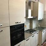 Piazza Milano - Ampio Appartamento a pochi passi dal Mare - 2 Camere